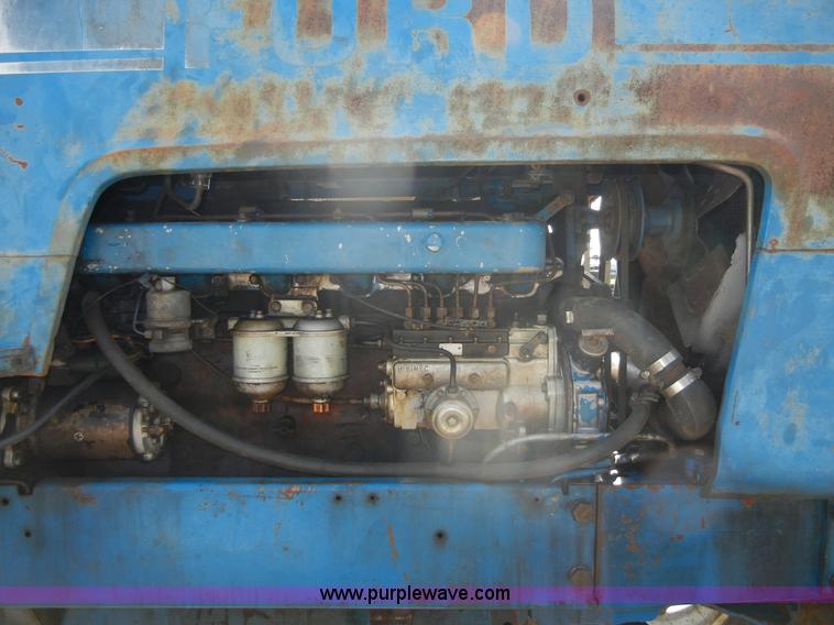 image for item A9972 1976 Ford 9600 tractor