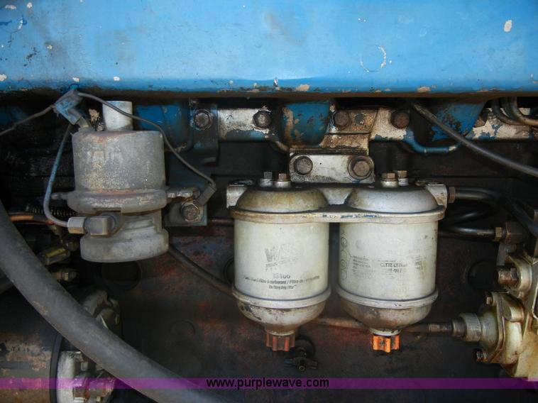 image for item A9972 1976 Ford 9600 tractor