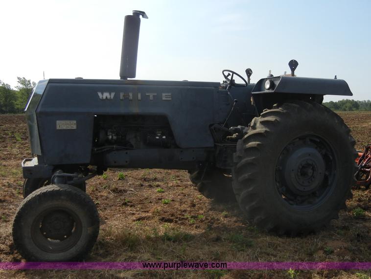 image for item A9973 1977 White 2-70 Field Boss tractor