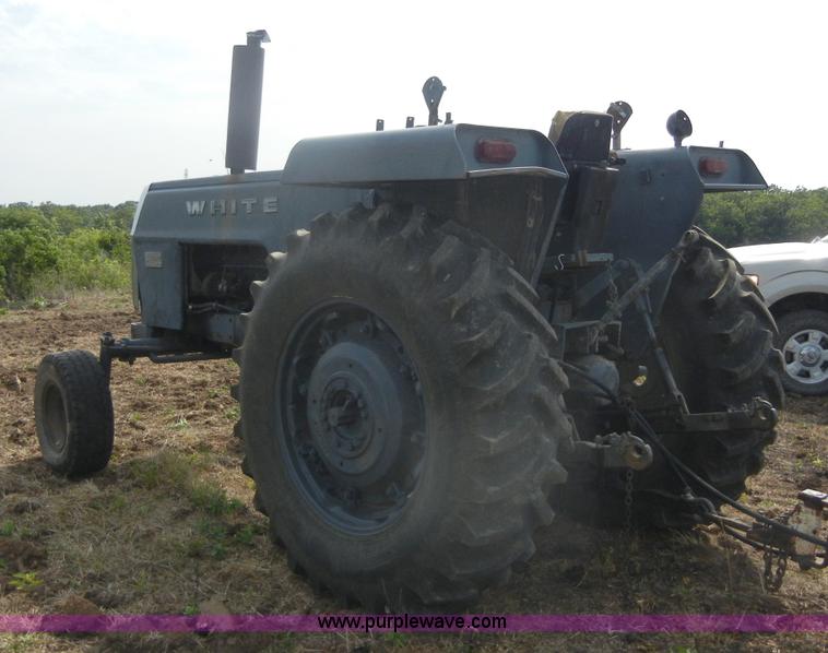 image for item A9973 1977 White 2-70 Field Boss tractor
