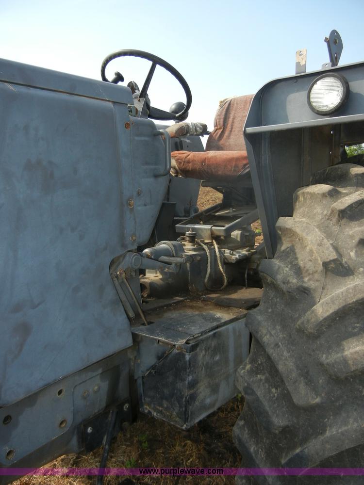 image for item A9973 1977 White 2-70 Field Boss tractor