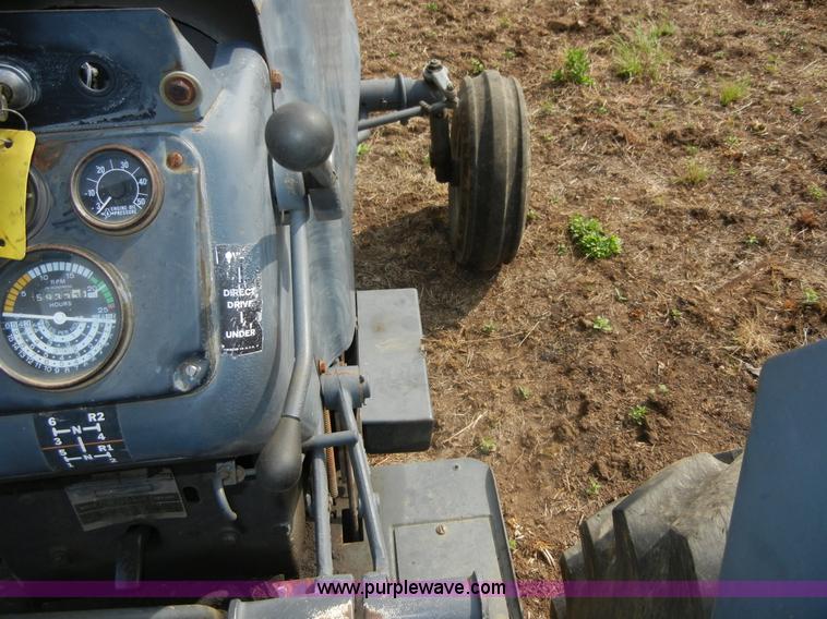 image for item A9973 1977 White 2-70 Field Boss tractor