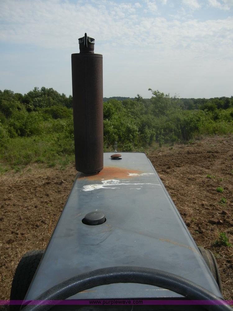 image for item A9973 1977 White 2-70 Field Boss tractor