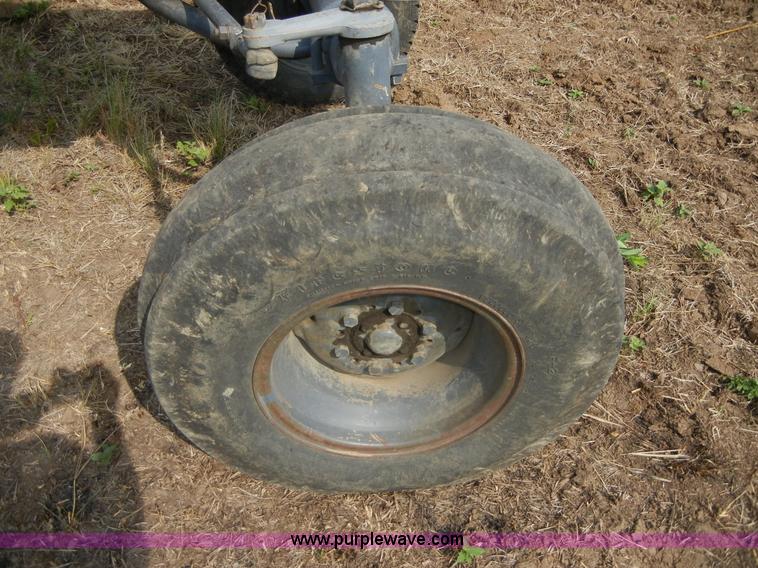 image for item A9973 1977 White 2-70 Field Boss tractor