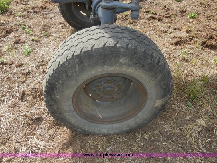 image for item A9973 1977 White 2-70 Field Boss tractor