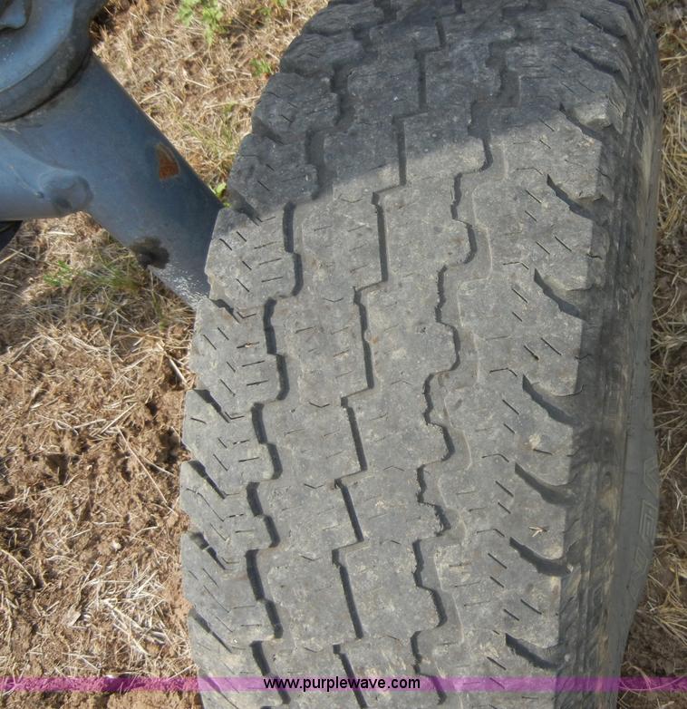 image for item A9973 1977 White 2-70 Field Boss tractor