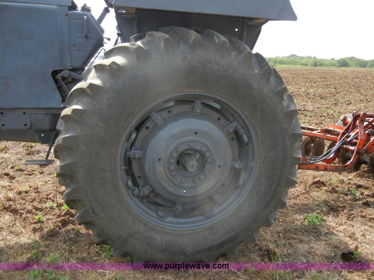 image for item A9973 1977 White 2-70 Field Boss tractor