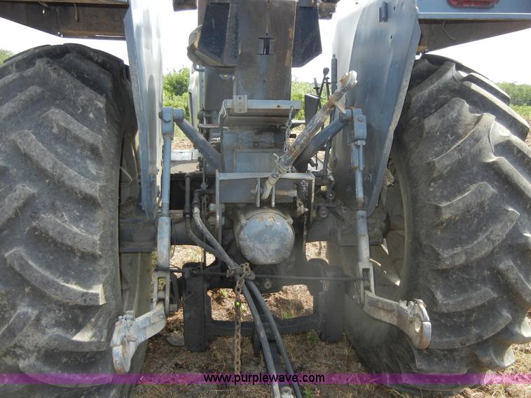 image for item A9973 1977 White 2-70 Field Boss tractor