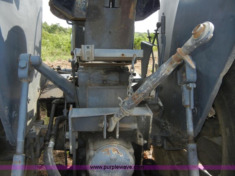 image for item A9973 1977 White 2-70 Field Boss tractor