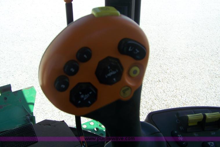 image for item B3526 2005 John Deere 9760 STS combine