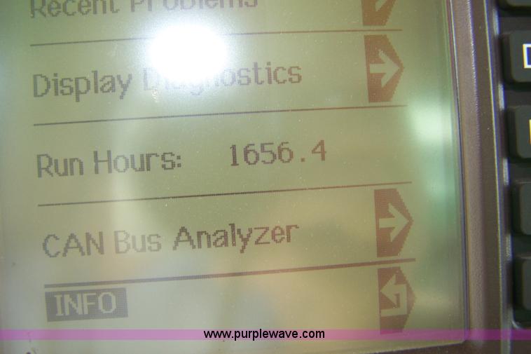 image for item B3526 2005 John Deere 9760 STS combine