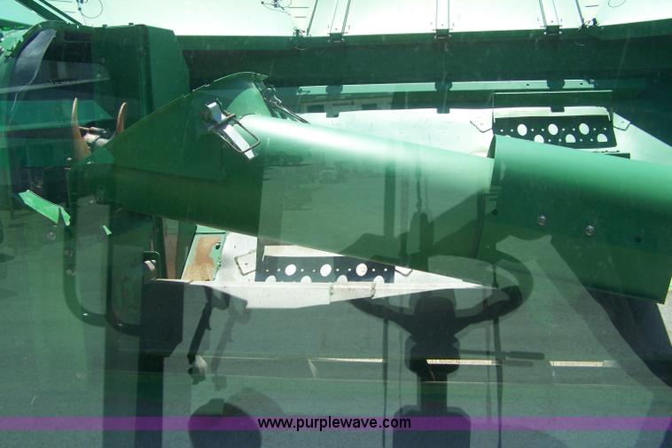 image for item B3526 2005 John Deere 9760 STS combine