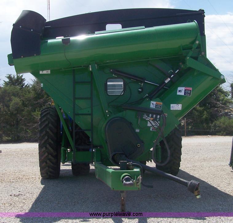 image for item B3529 2009 Brent 1194 grain cart