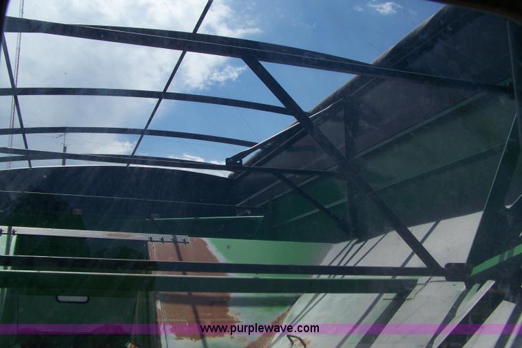 image for item B3529 2009 Brent 1194 grain cart