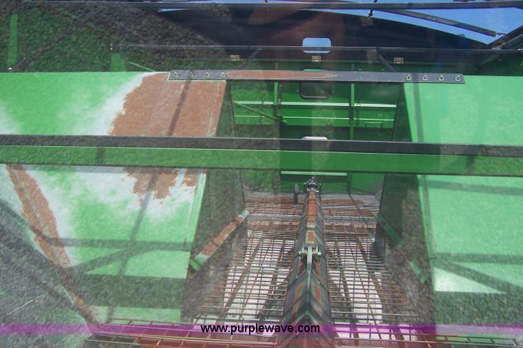 image for item B3529 2009 Brent 1194 grain cart