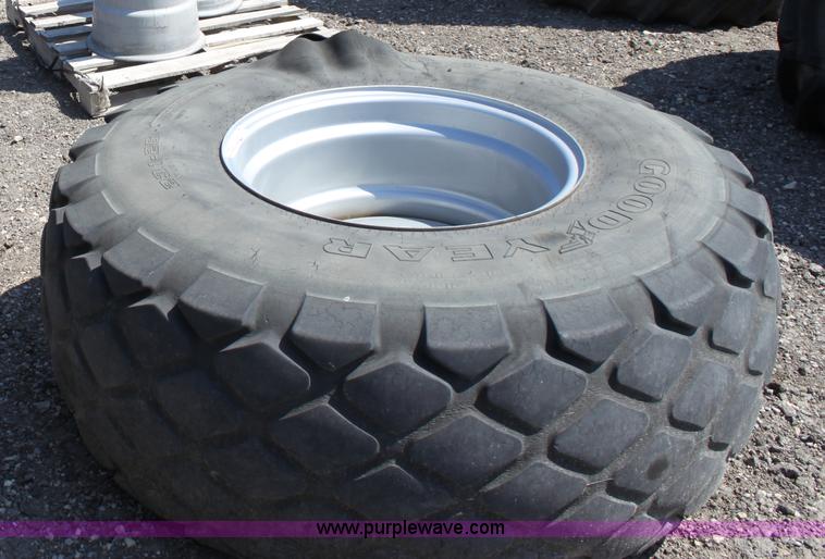 image for item B9844 Assorted wheels and tires