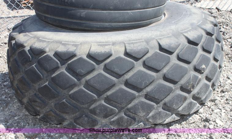 image for item B9844 Assorted wheels and tires