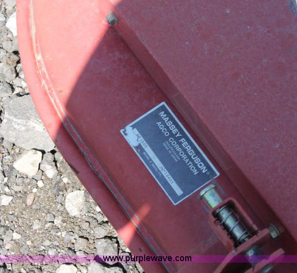 image for item B9870 Massey-Ferguson MF1505 72" mower deck