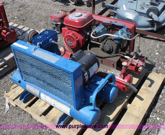 image for item B9872 (2) portable air compressors