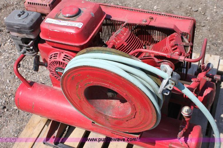 image for item B9873 Portable air compressor