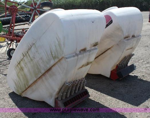image for item B9878 (2) White planter Simply Advanced saddle tanks