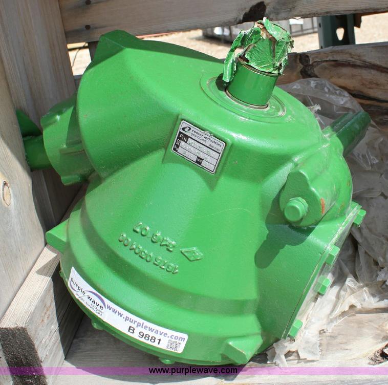 image for item B9881 John Deere gearbox