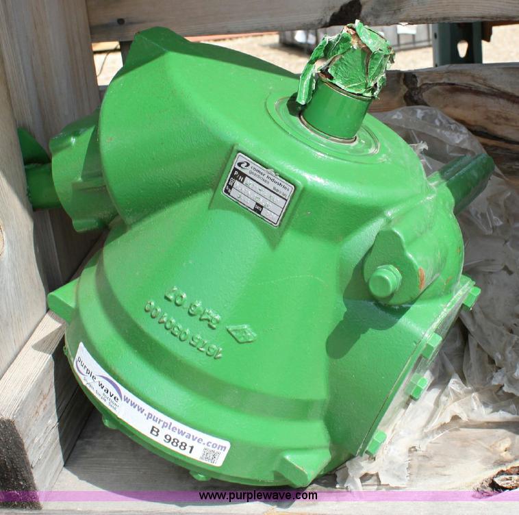 image for item B9881 John Deere gearbox