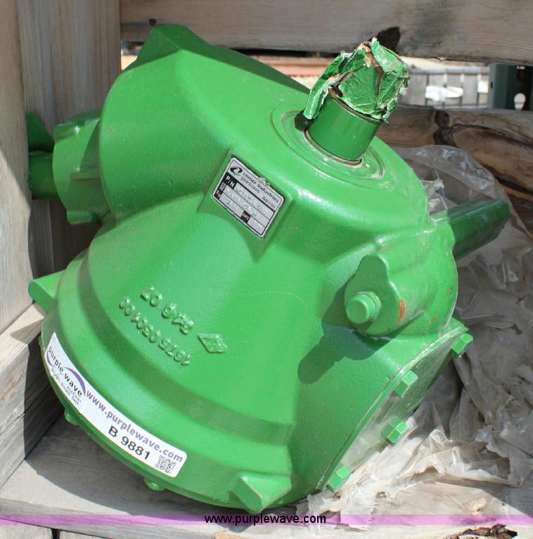image for item B9881 John Deere gearbox