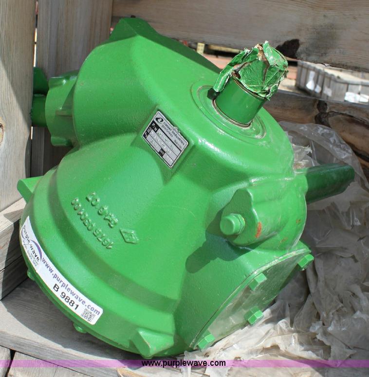 image for item B9881 John Deere gearbox