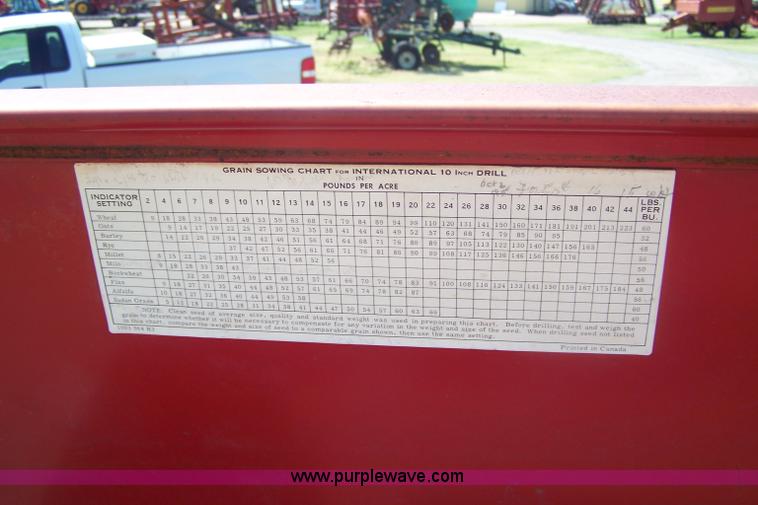 image for item C9254 IH 150 hoe drill