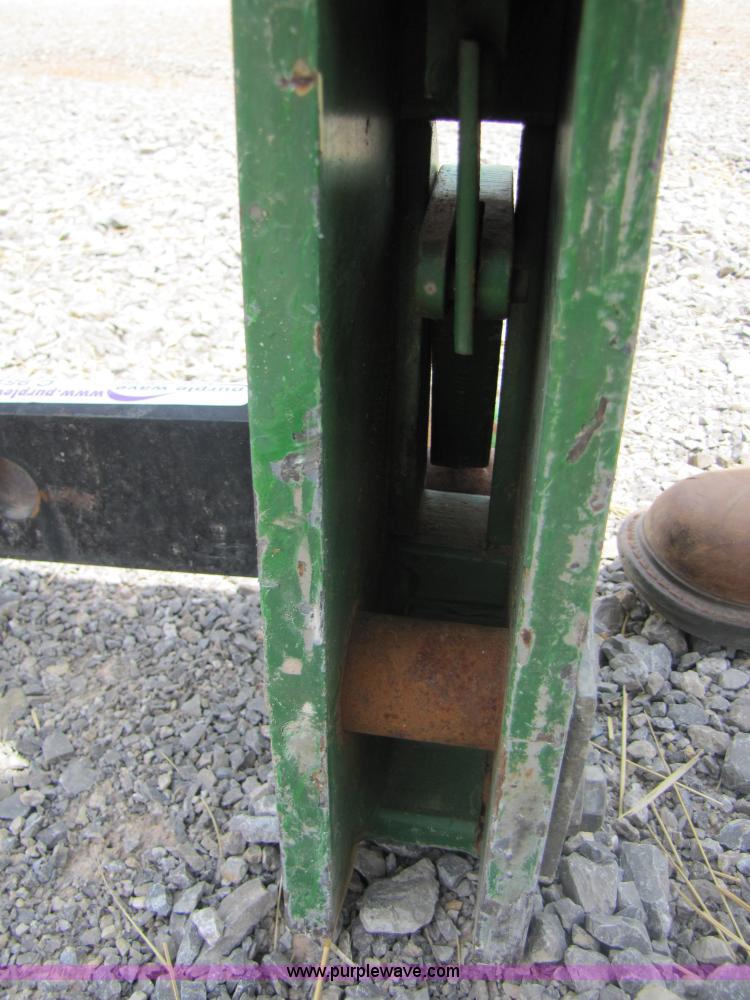 image for item C9510 John Deere Category 3 three point quick hitch