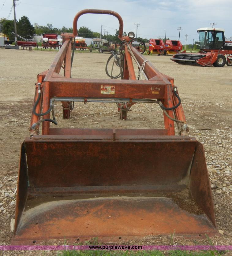 image for item D9644 Farm Hand F11 loader