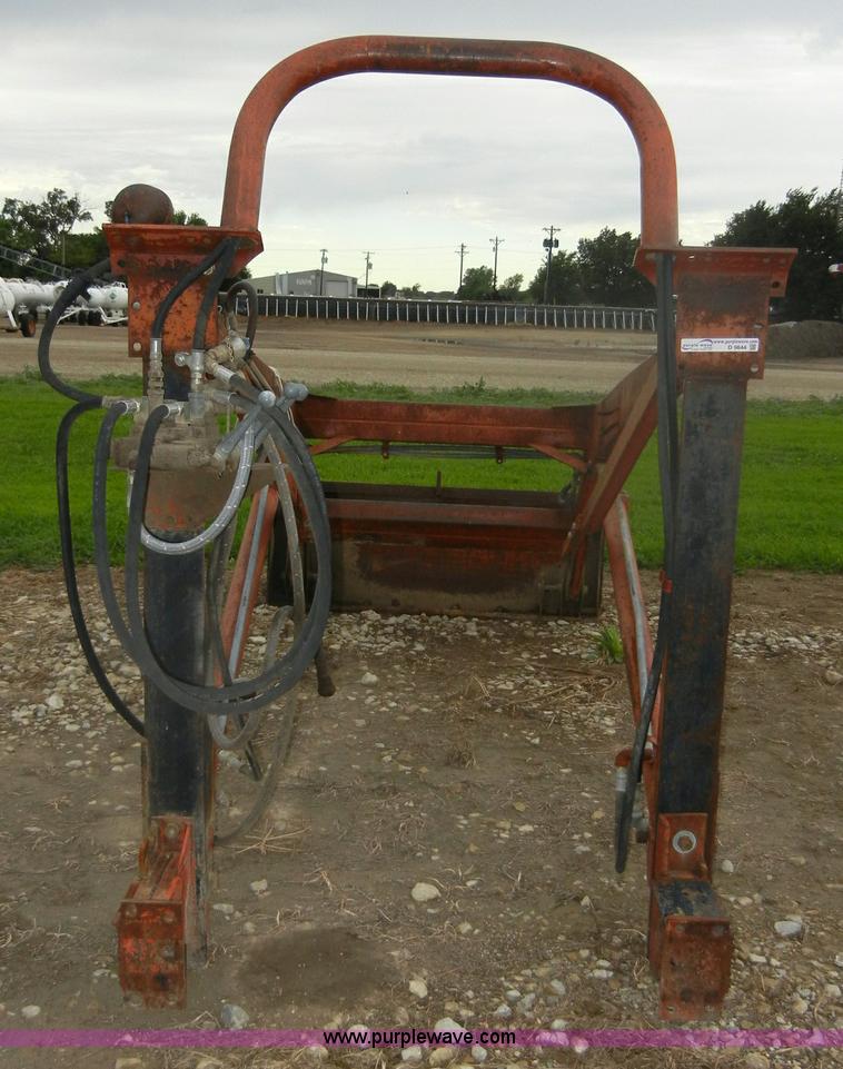 image for item D9644 Farm Hand F11 loader