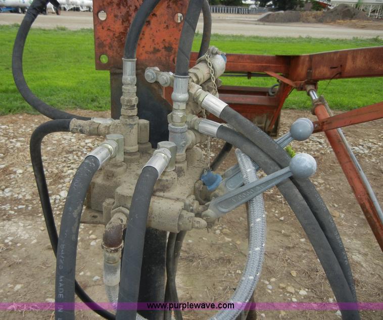 image for item D9644 Farm Hand F11 loader