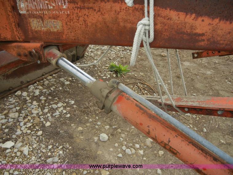 image for item D9644 Farm Hand F11 loader