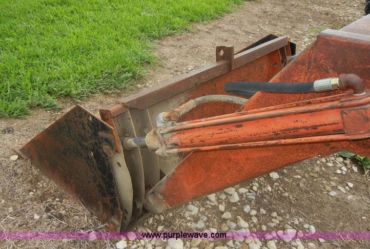 image for item D9644 Farm Hand F11 loader