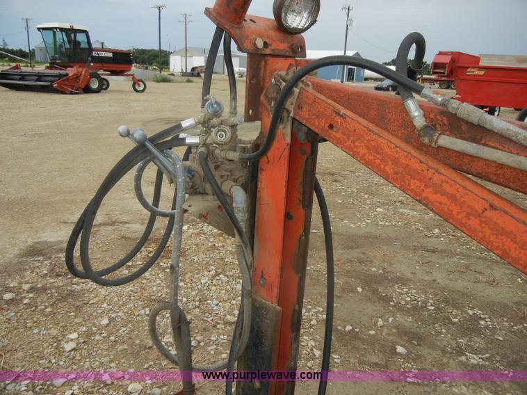 image for item D9644 Farm Hand F11 loader