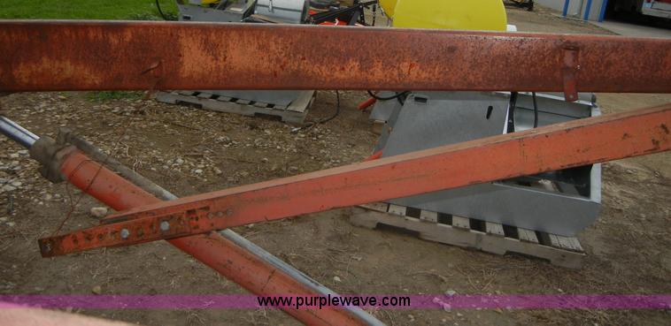 image for item D9644 Farm Hand F11 loader