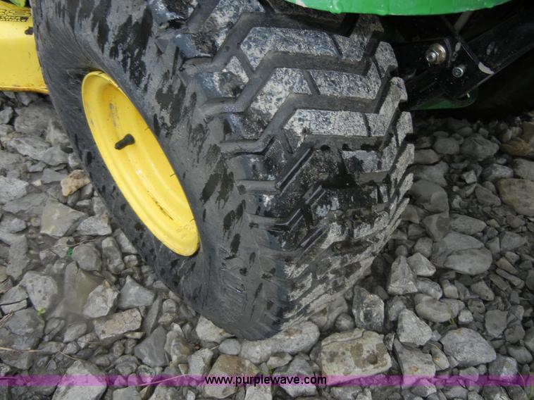 image for item D9672 John Deere LT155 lawn tractor with rear bagger