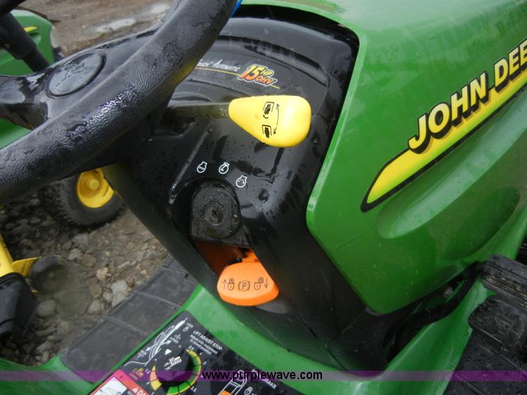 image for item D9672 John Deere LT155 lawn tractor with rear bagger