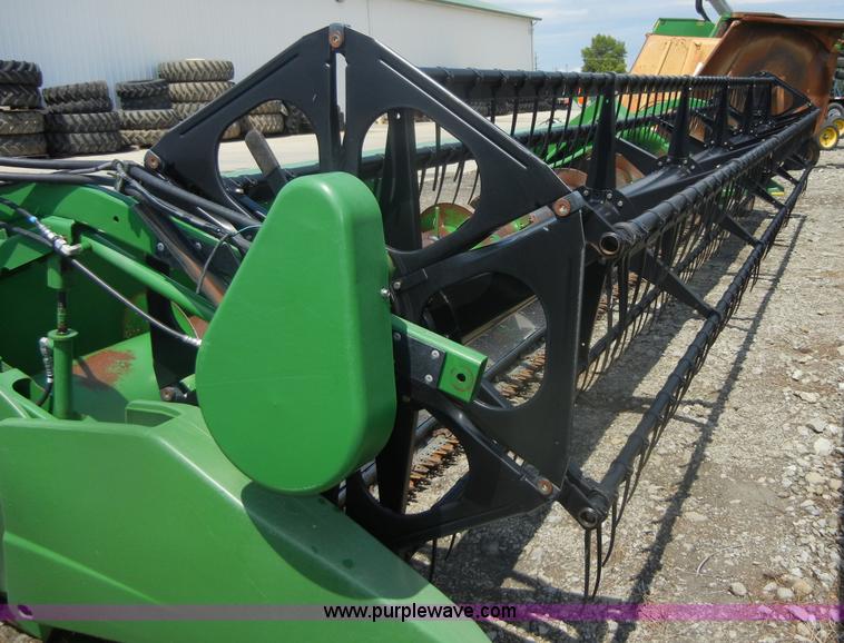 image for item D9680 John Deere 625F 25' flex head