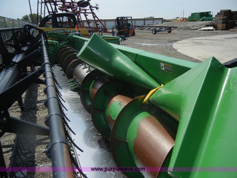 image for item D9680 John Deere 625F 25' flex head