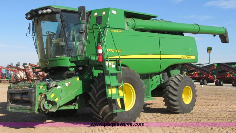 image for item J9751 2009 John Deere 9770 STS combine