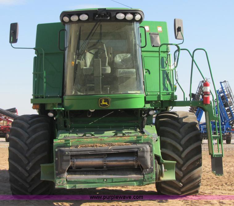 image for item J9751 2009 John Deere 9770 STS combine