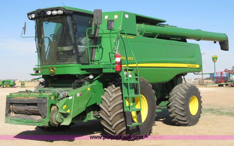 image for item J9751 2009 John Deere 9770 STS combine