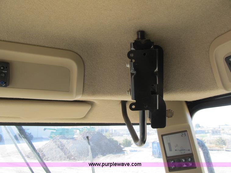 image for item J9751 2009 John Deere 9770 STS combine