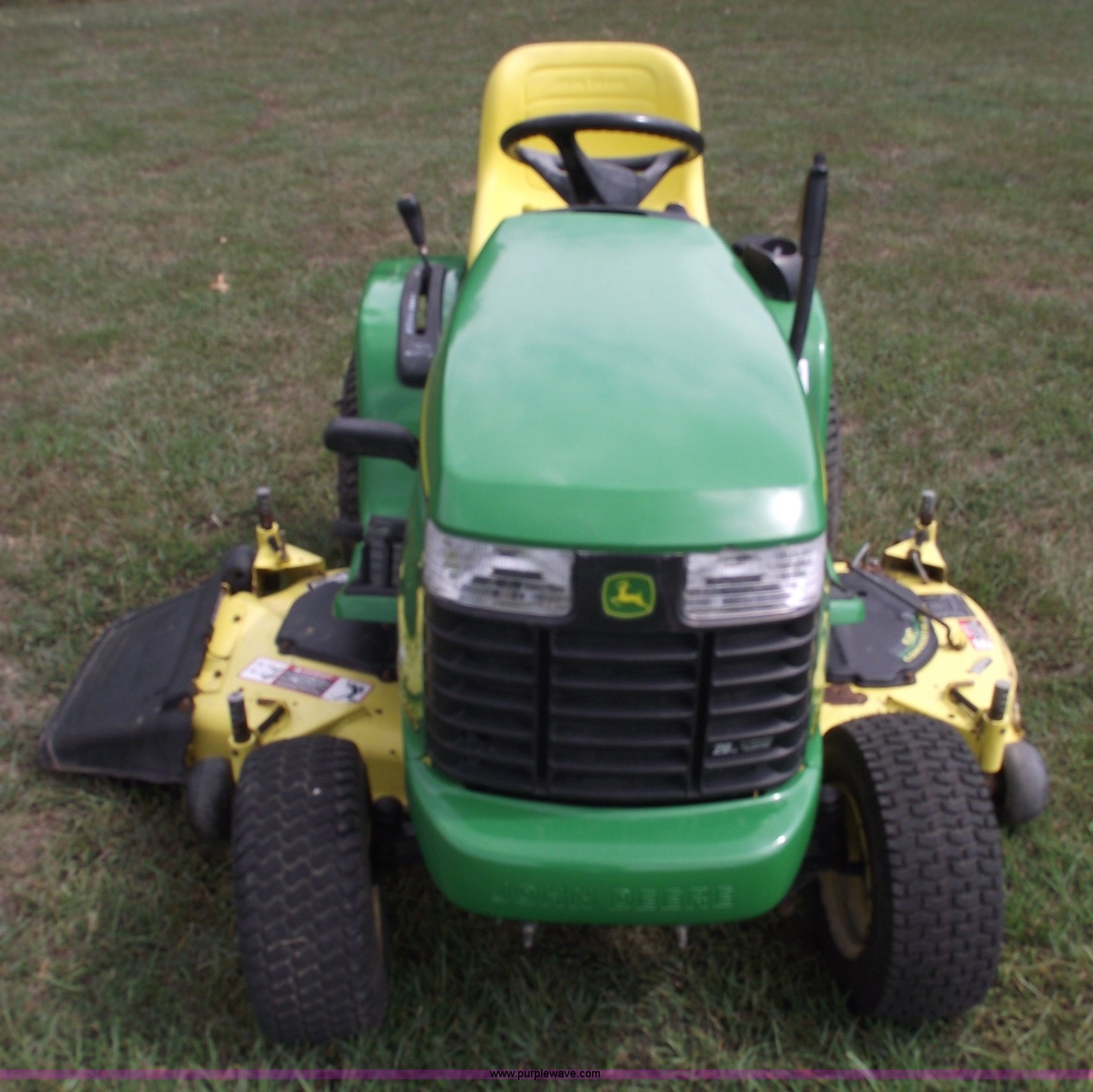 John Deere GT245 lawn mower in Harrisonville, MO Item A4070 sold Purple Wave