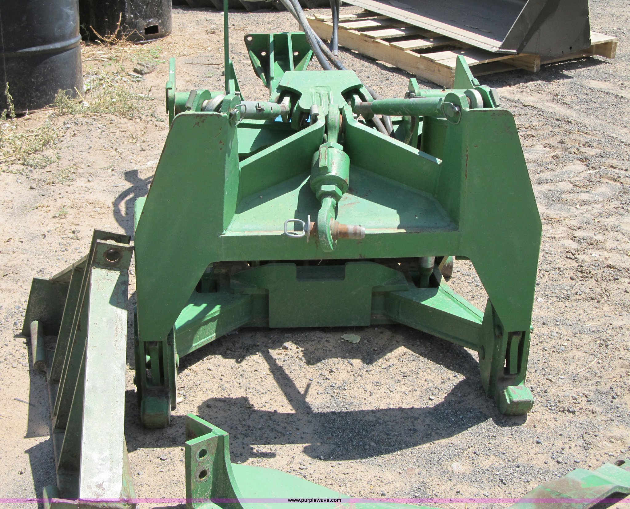 front three point hitch in Olton, TX Item J9757 sold Purple