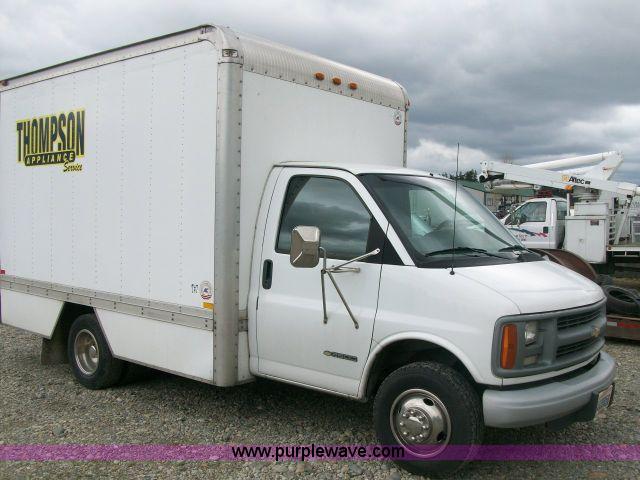 image for item A1196 2002 Chevrolet G3500 Express box van