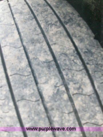 image for item A1196 2002 Chevrolet G3500 Express box van